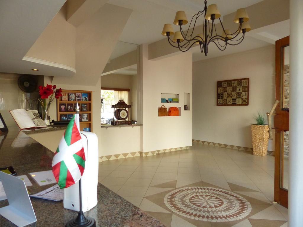 Euskadi Hotel General Pico Kültér fotó