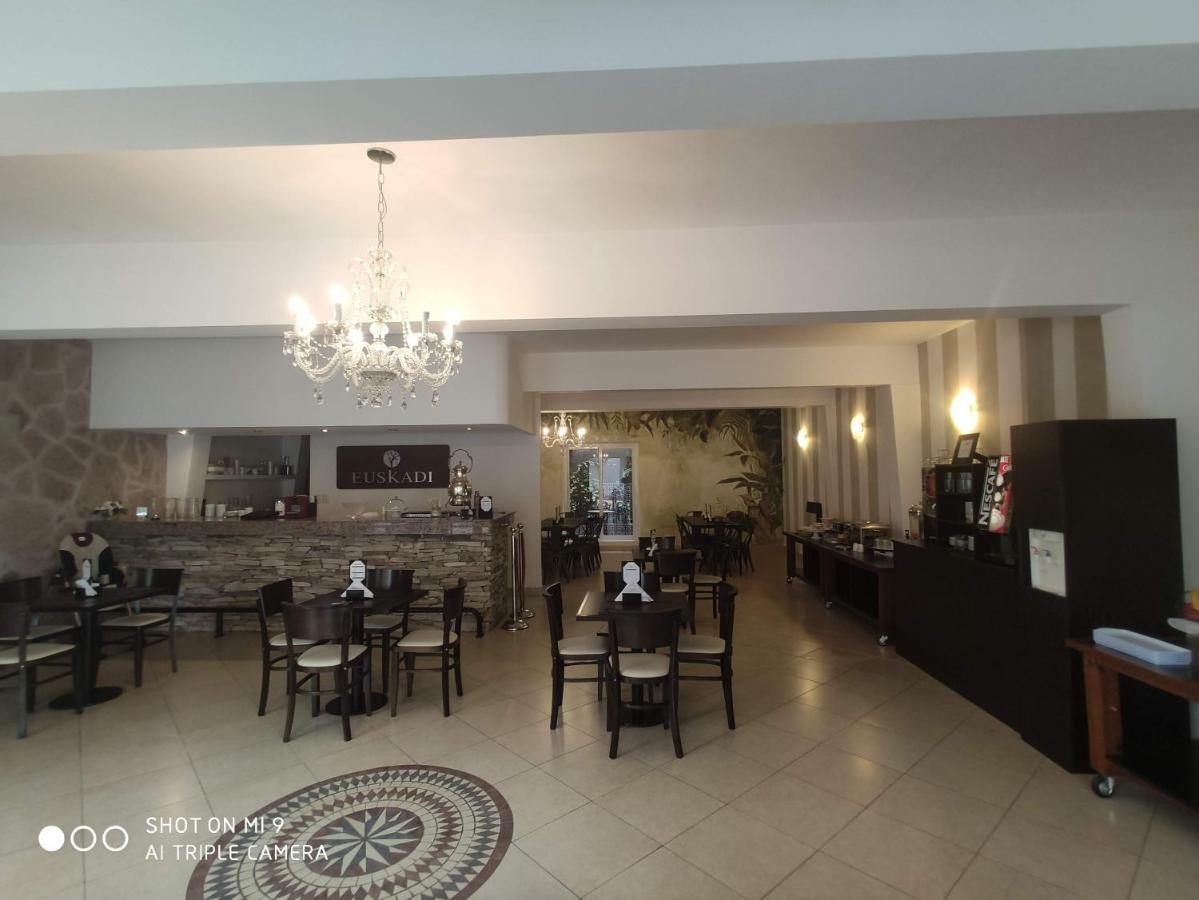 Euskadi Hotel General Pico Kültér fotó